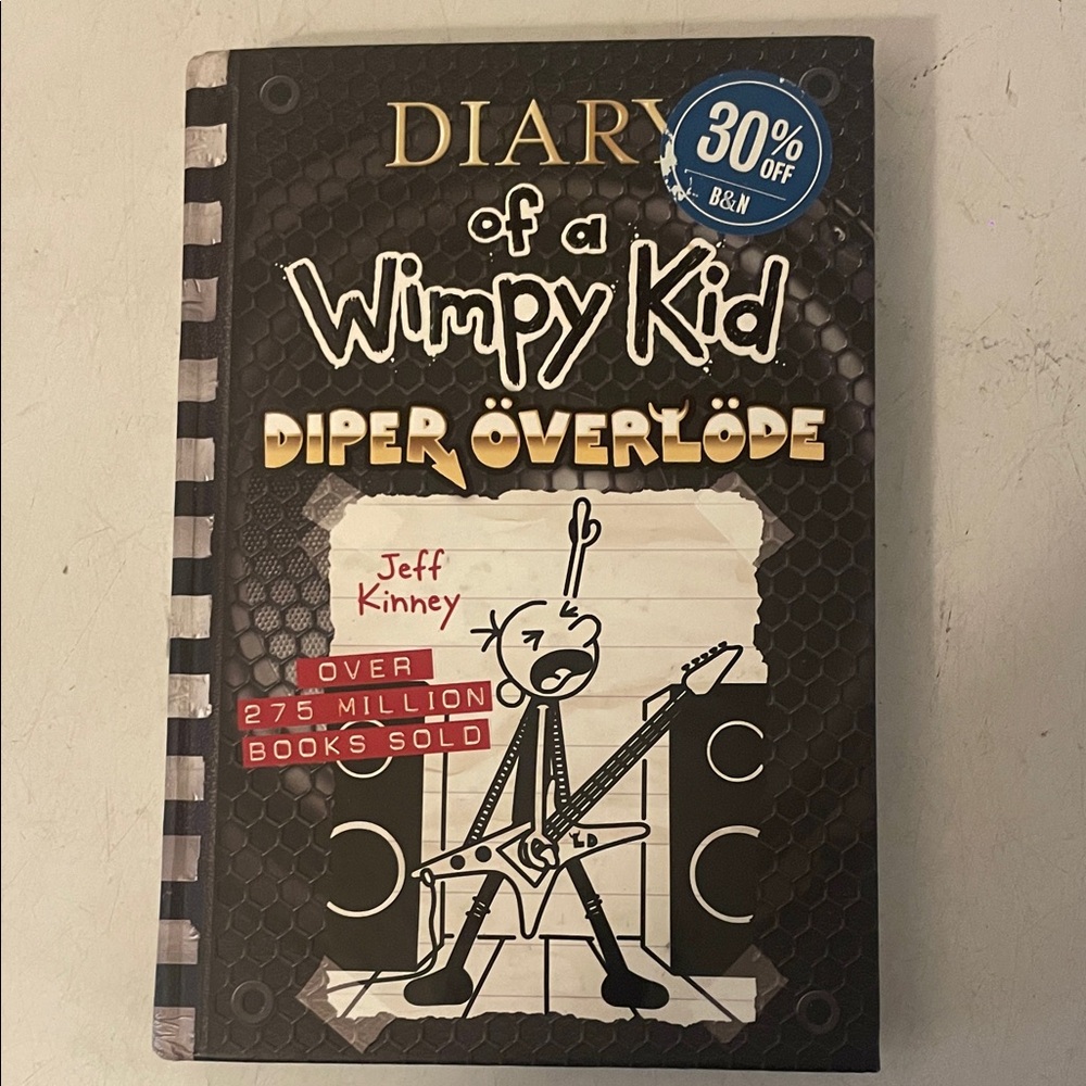 Diary of a Wimpy Kid Diper Överlöde Book